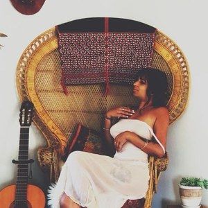 Meet your Posher, Monica